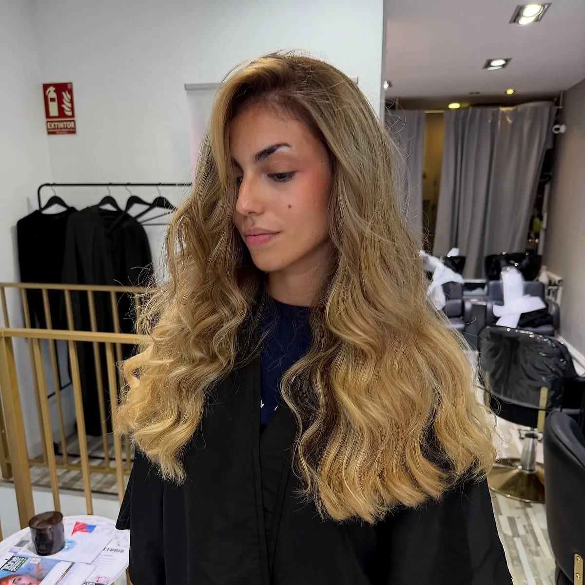 Beige dorado y champagne, trabajo de color en el salón