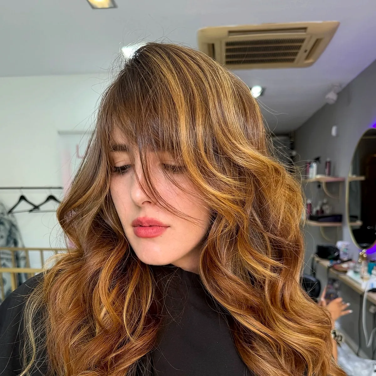 Copper Bronde Glow, trabajo de color en el salón